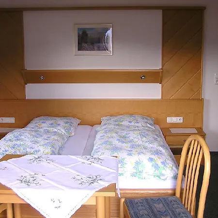 Haus Pinzger Appartamento