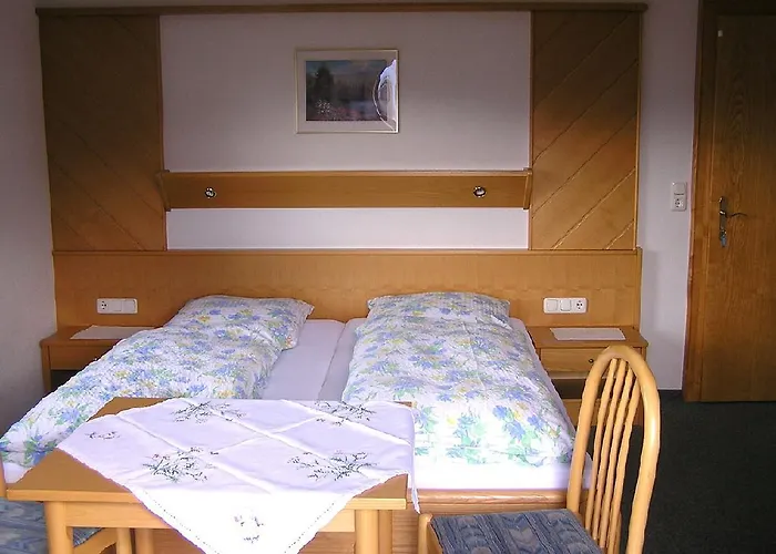 Haus Pinzger Апартаменты